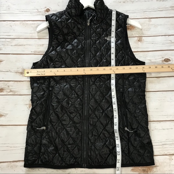 The North Face Womens Quilted Vest Jacket Small - Picture 6 of 7